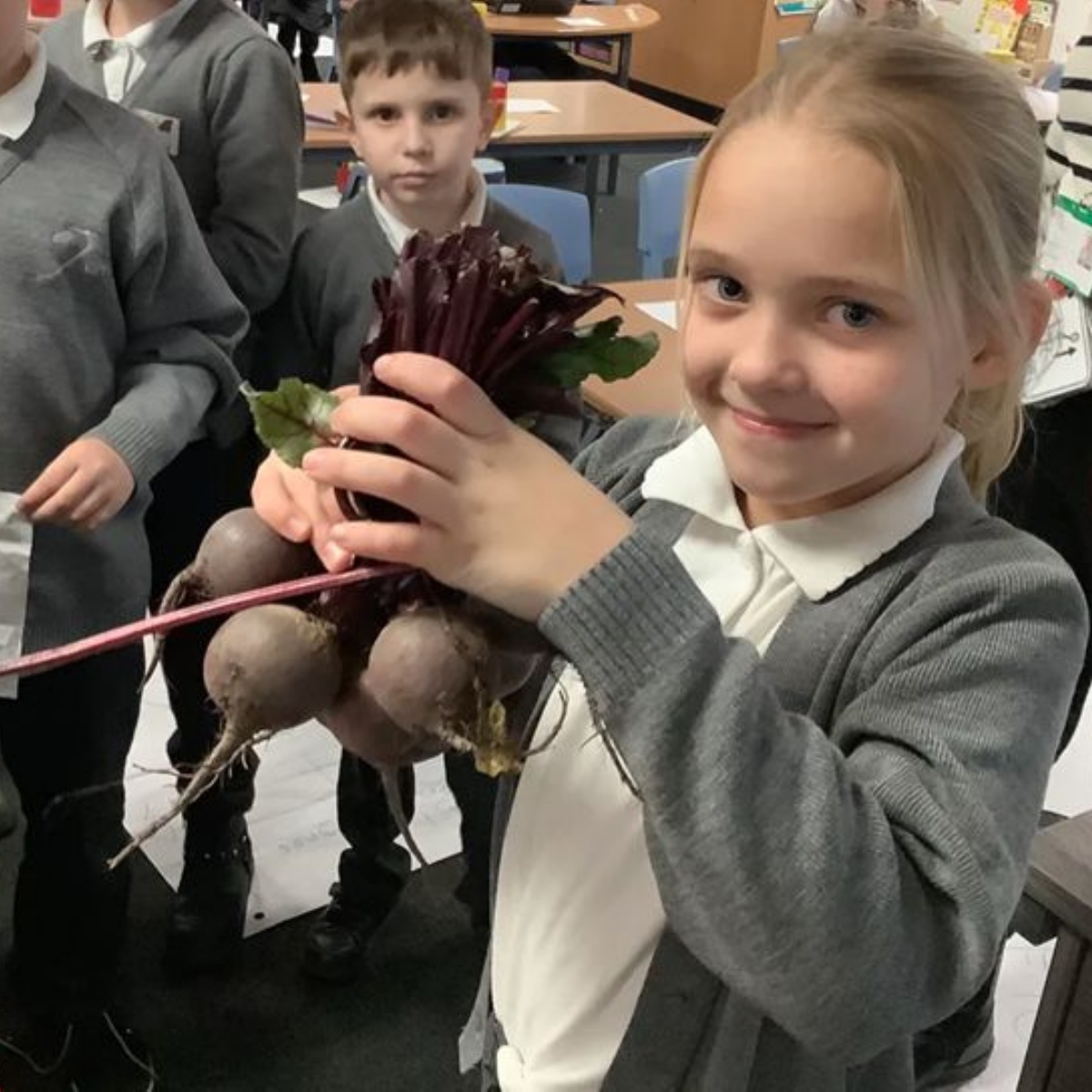 Gateway Primary Free School Learning The Art Of Weaving In Year 3